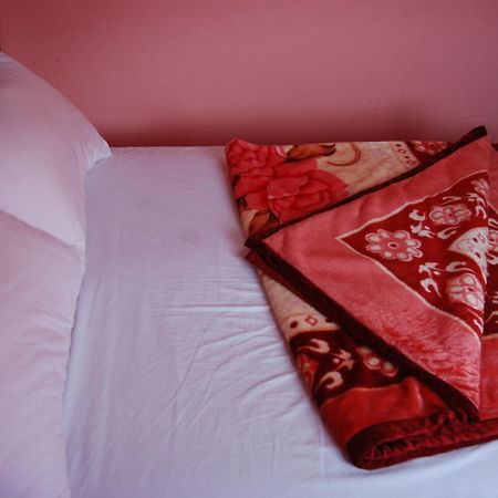 Auberge Tafilalt Bouzmou Bouzmou Imilchil Kamer foto
